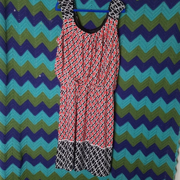 Nwot! Unique printed red & black dress - Picture 3 of 7